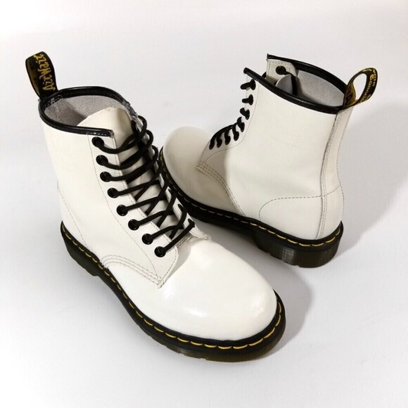 Dr. Martens 1460 Smooth Leather Lace Up Boots 90s Y2k Grunge Streetwear Workwear - Picture 3 of 12
